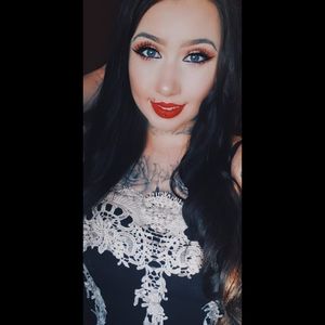 Meet your Posher, Desma